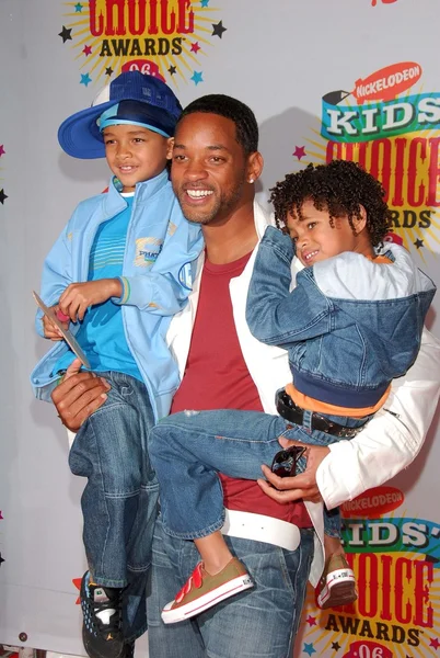 Will Smith y sus hijos — Foto de Stock