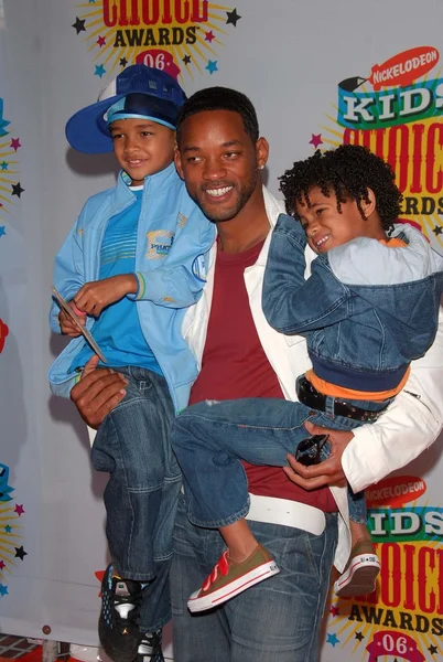 Will Smith y sus hijos — Foto de Stock