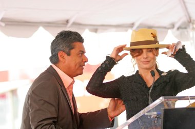 sandra bullock hollywood Şöhret Kaldırımı'nda bir yıldız ile onur