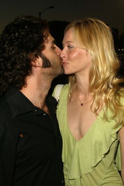 Dweezil zappa ve lauren knudsen