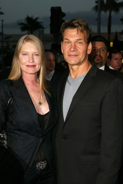 Patrick Swayze y su esposa Lisa Niemi — Foto de Stock