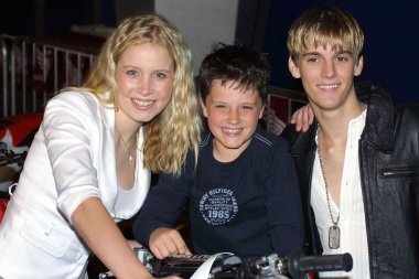 alana austin, josh hutcherson ve aaron carter