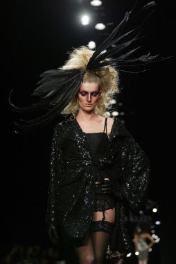 Lloyd klein moda defilesi