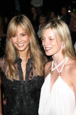 Jessica alba ve amy smart