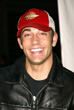 Zachary Levi