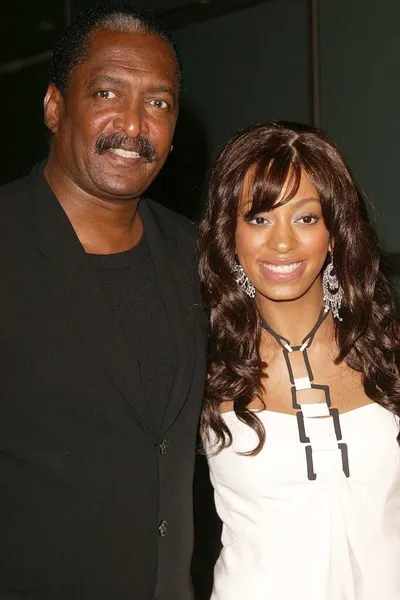 Solange knowles med hennes far matthew knowles — Stockfoto