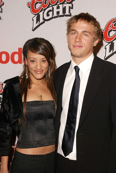 Charlie Hunnam and date — Stock Photo, Image