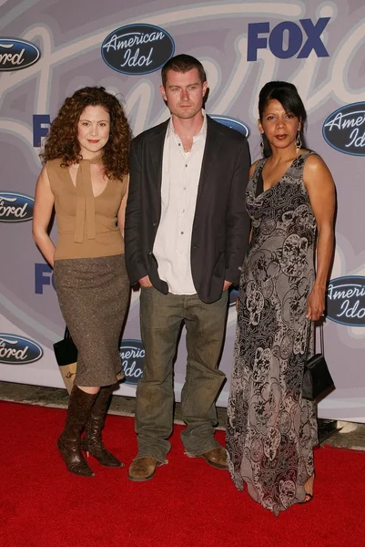 Reiko Aylesworth, James Badge Dale and Penny Johnson Jerald — Stock Photo, Image