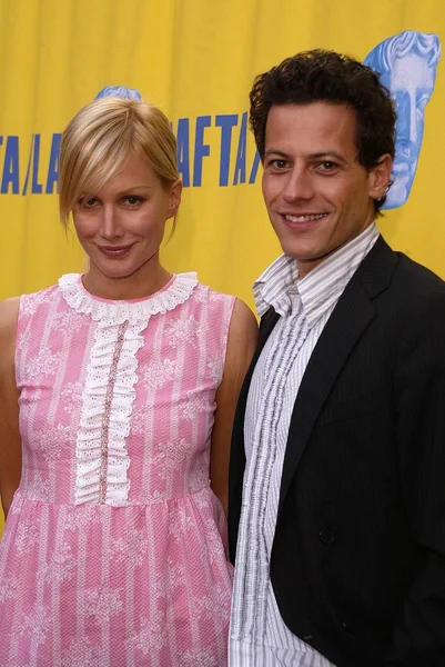 Alice evans a ioan gruffudd — Stock fotografie