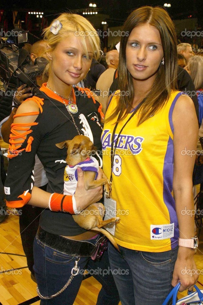 Nikki Hilton Paris Hilton and Nikki Hilton – Stock Editorial Photo © s_bukley #17477005