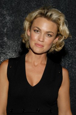 Kelly Carlson