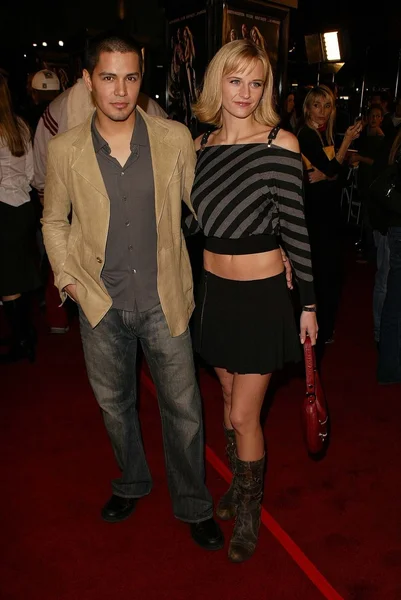 Jay Hernandez and date Daniella — Stock Photo, Image