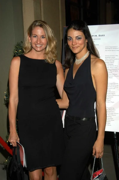 Carolina Bacardi y Kristi Blicharski — Foto de Stock