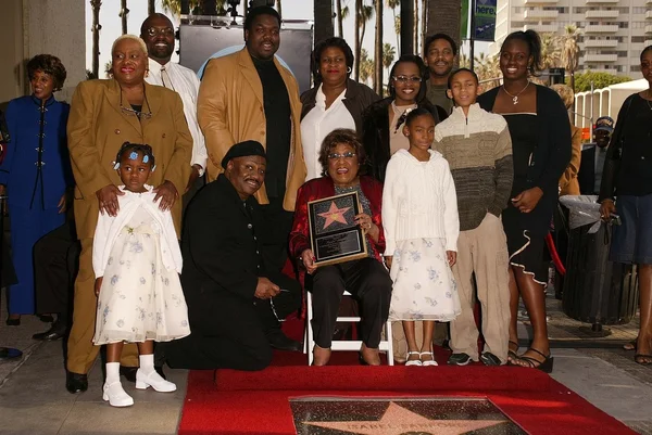 Isabel sanford en familie — Stockfoto