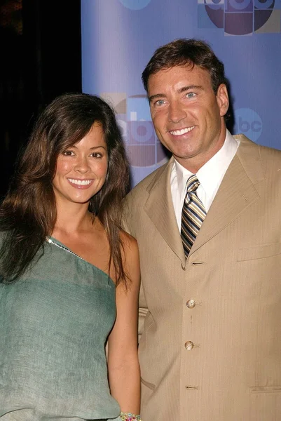 Brooke Burke and Dr. Garth Fisher — Stock Photo, Image