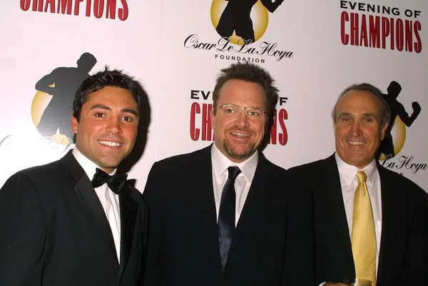 Oscar de la hoya, tom arnold en ron shelton — Stockfoto