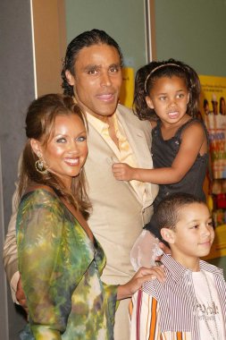 Vanessa williams kocası ile rick fox ve çocuk