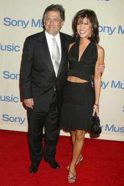 Les Moonves ve Julie Chen