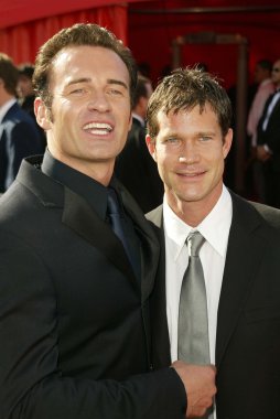 Julian mcmahon ve dylan walsh