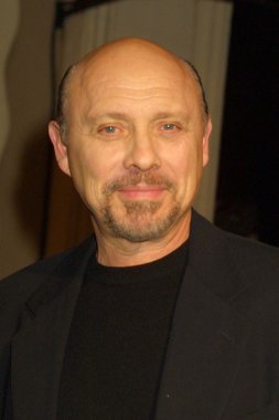 Hector Elizondo