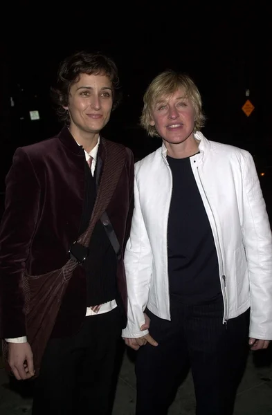 Alexandra hedison i ellen degeneres — Zdjęcie stockowe