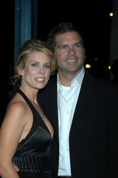 Cheryl Hines and husband Paul Young — Stock Photo, Image