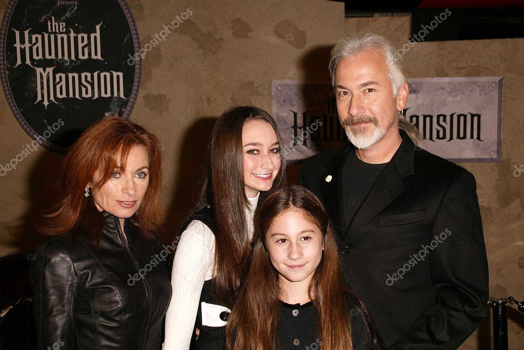 Rick Baker and family Stock Editorial Photo © s_bukley 17495861