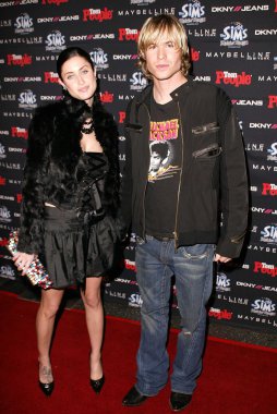 Ashley parker melek ve tiffany lynn