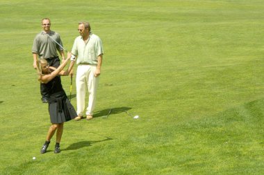 Kevin costner ve finacee christine baumgartner
