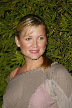 Jessica Capshaw