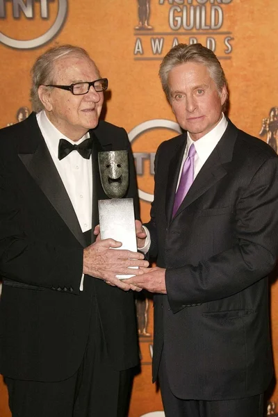 Karl malden och michael douglas — Stockfoto