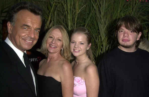 Ray Wise and family — Stock Photo, Image