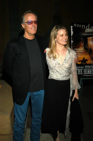 Peter Fonda y su hija Bridget Fonda — Foto de Stock