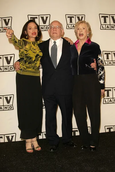 Valerie Harper, Ed Asner y Cloris Leachman — Foto de Stock