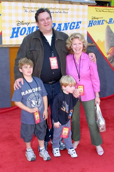 Jeff Garlin and family — Stock Photo, Image