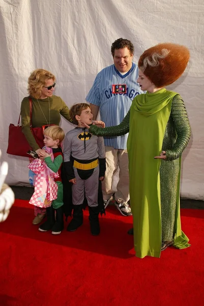 Джефф Гарлин и его семья с Марли Мэтлин — стоковое фото