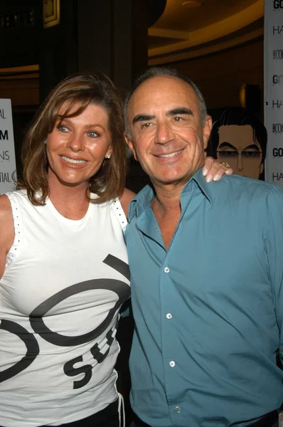 Robert shapiro en vrouw linell — Stockfoto