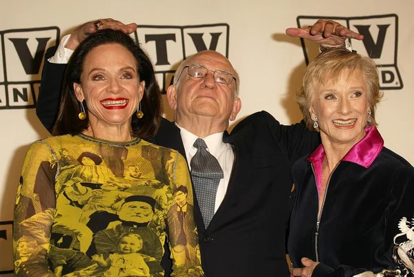 Valerie Harper, Ed Asner y Cloris Leachman — Foto de Stock