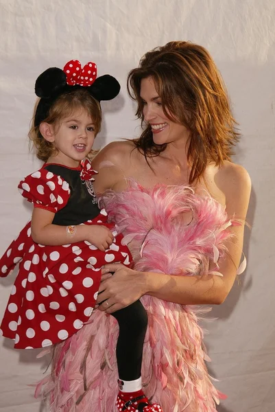 Cindy crawford mit tochter kaia jordan — Stockfoto