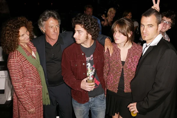 Dustin Hoffman et sa famille — Photo