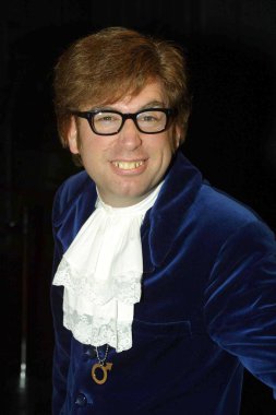 Richard halpern, sahte austin powers olarak