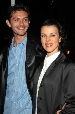 Debi mazar ve konuk