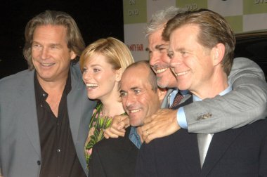 Jeff köprüler, elizabeth banks, gary stevens, gary ross ve william h. macy