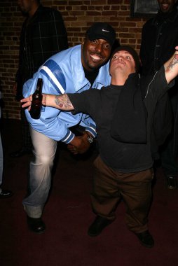 John salle ve ufak adam