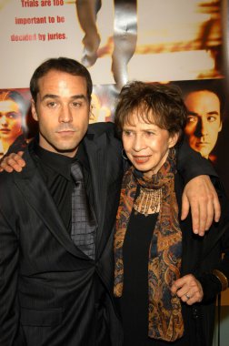Jeremy piven ve joyce anne