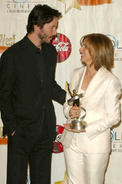 Keanu Reeves and Nancy Meyers — Stock Photo, Image