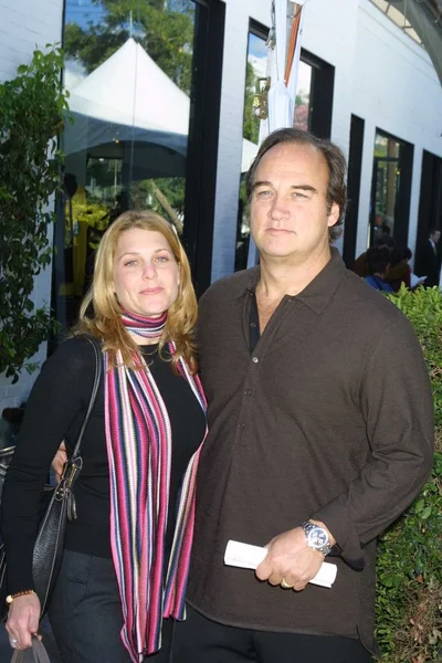 Jim Belushi and Jennifer Sloan — Stock Photo, Image