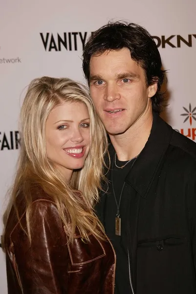 Luc Robitaille and wife — Stock Photo, Image