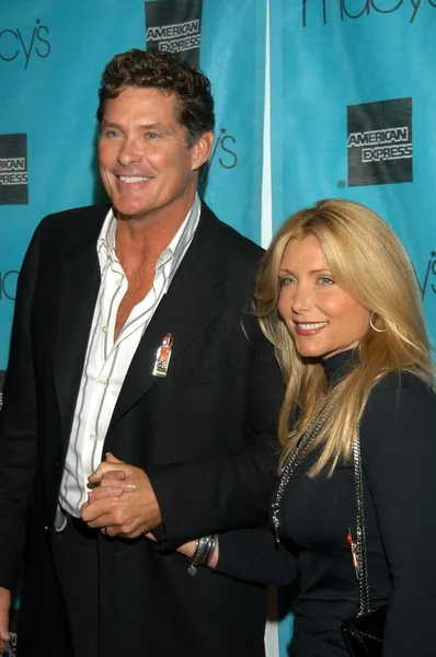 David Hasselhoff y su esposa Pamela — Foto de Stock