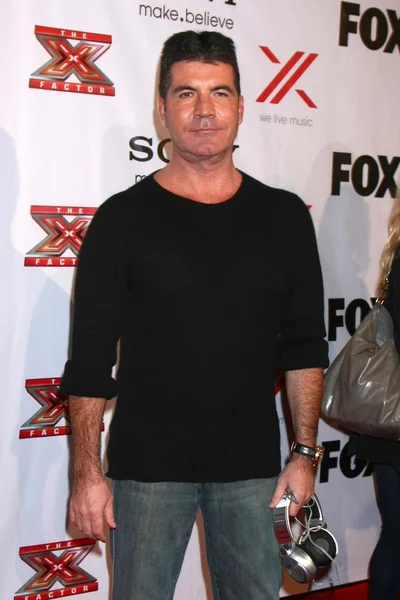 Simon Cowell no The X-Factor Viewing Party, Mixologia, Los Angeles, CA 12-06-12 — Fotografia de Stock